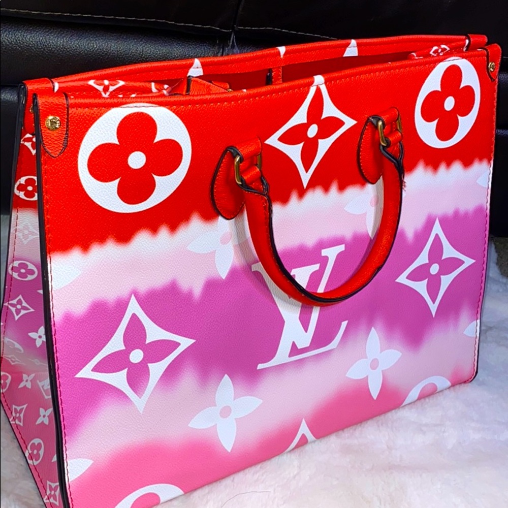 LC Escale ONTHEGO GM ‘Tie Dye Rouge’